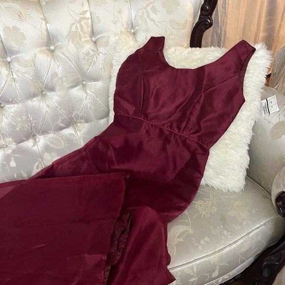 2 Identical custom made Gown ( small and Medium) NWOT - Picture 4 of 11